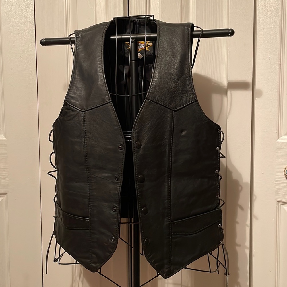 Universal Rider Leather Biker Vest Medium